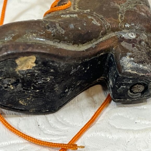 VTG Diecast Metal Bronze Knee High Laced Fashion Boot Pencil Sharpener 4" Tall - Picture 6 of 10